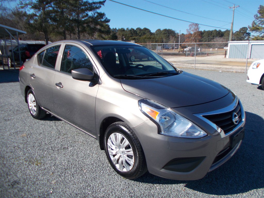 2017 Nissan Versa Sedan S Plus's photo