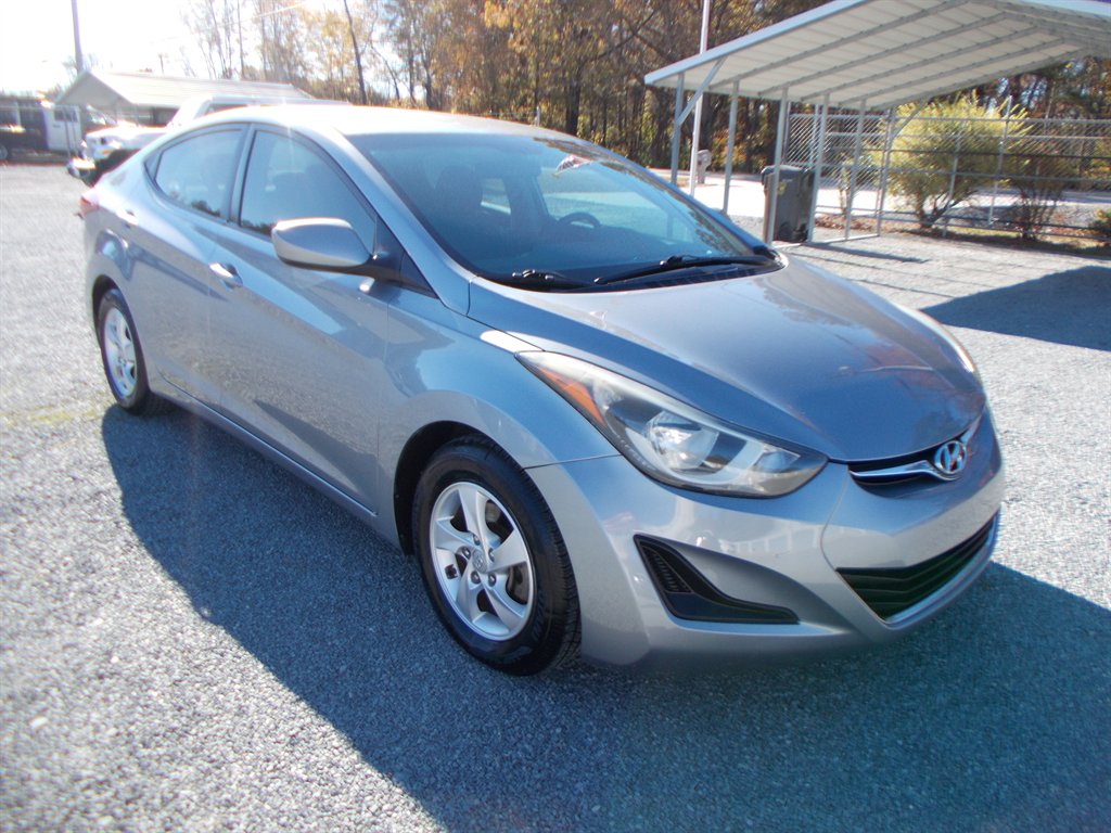 2015 Hyundai Elantra SE