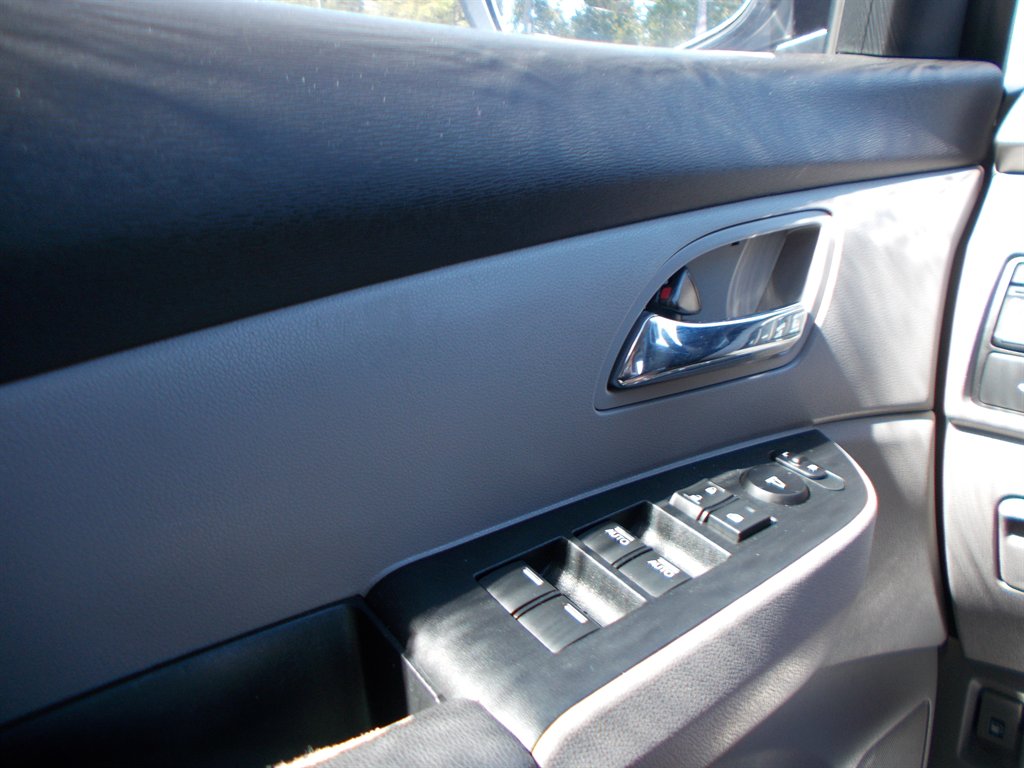 2016 Honda Odyssey EX-L - Photo 11