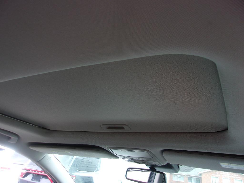 2016 Honda Odyssey EX-L - Photo 9