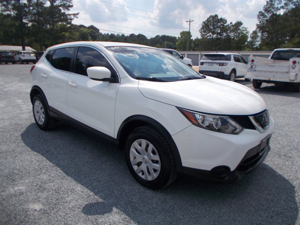 2018 Nissan Rogue Sport S AWD's photo