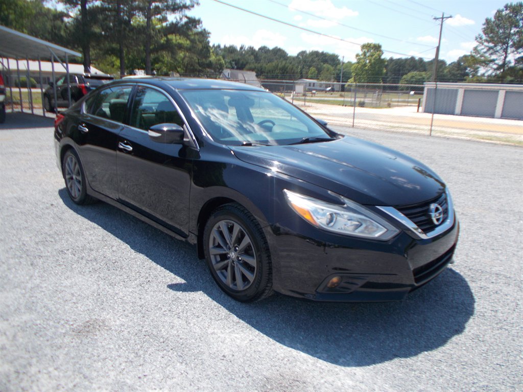 2016 Nissan Altima 2.5 SL's photo