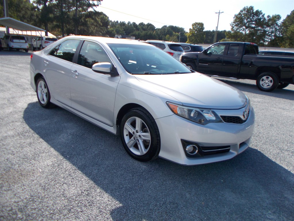 2014 Toyota Camry SE